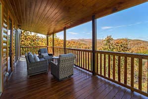 Unwind by the cozy outdoor fire pit, perfect for relaxing under the stars. Enjoy the fresh mountain air and comfortable seating in a peaceful setting. A perfect retreat in Gatlinburg, just minutes from top attractions!