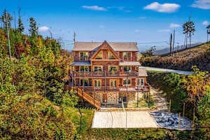 Experience fun and relaxation with a private volleyball beach court right at the cabin! Perfect for friendly matches and outdoor enjoyment, surrounded by breathtaking mountain views. A great way to make unforgettable memories with family and friends!